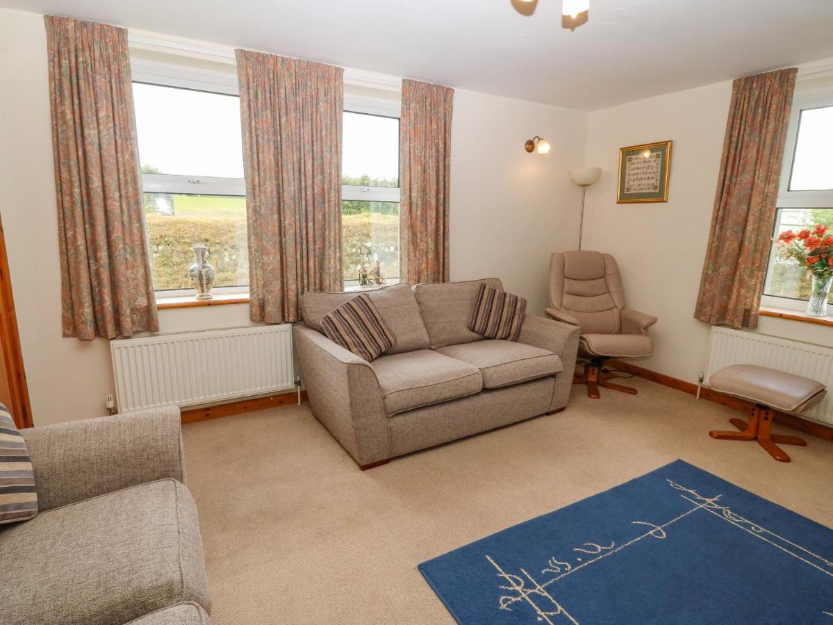 Garreg Lwyd Farm Villa Pwllheli Exterior photo
