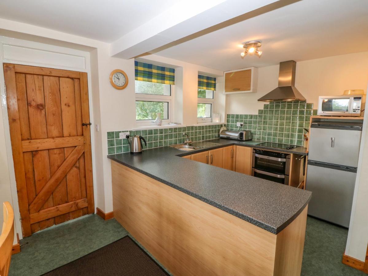 Garreg Lwyd Farm Villa Pwllheli Exterior photo